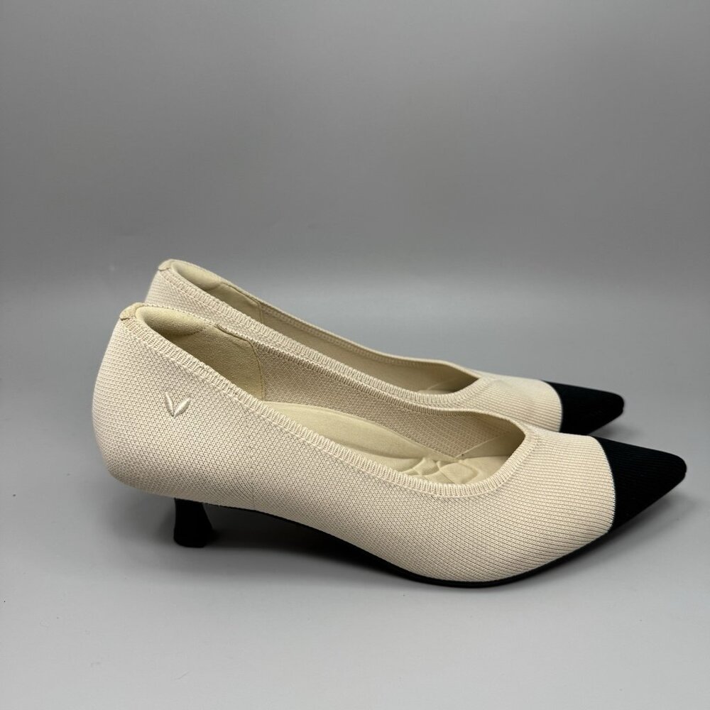 Vaneli Two-Tone Cream and Black Kitten Heel Pumps